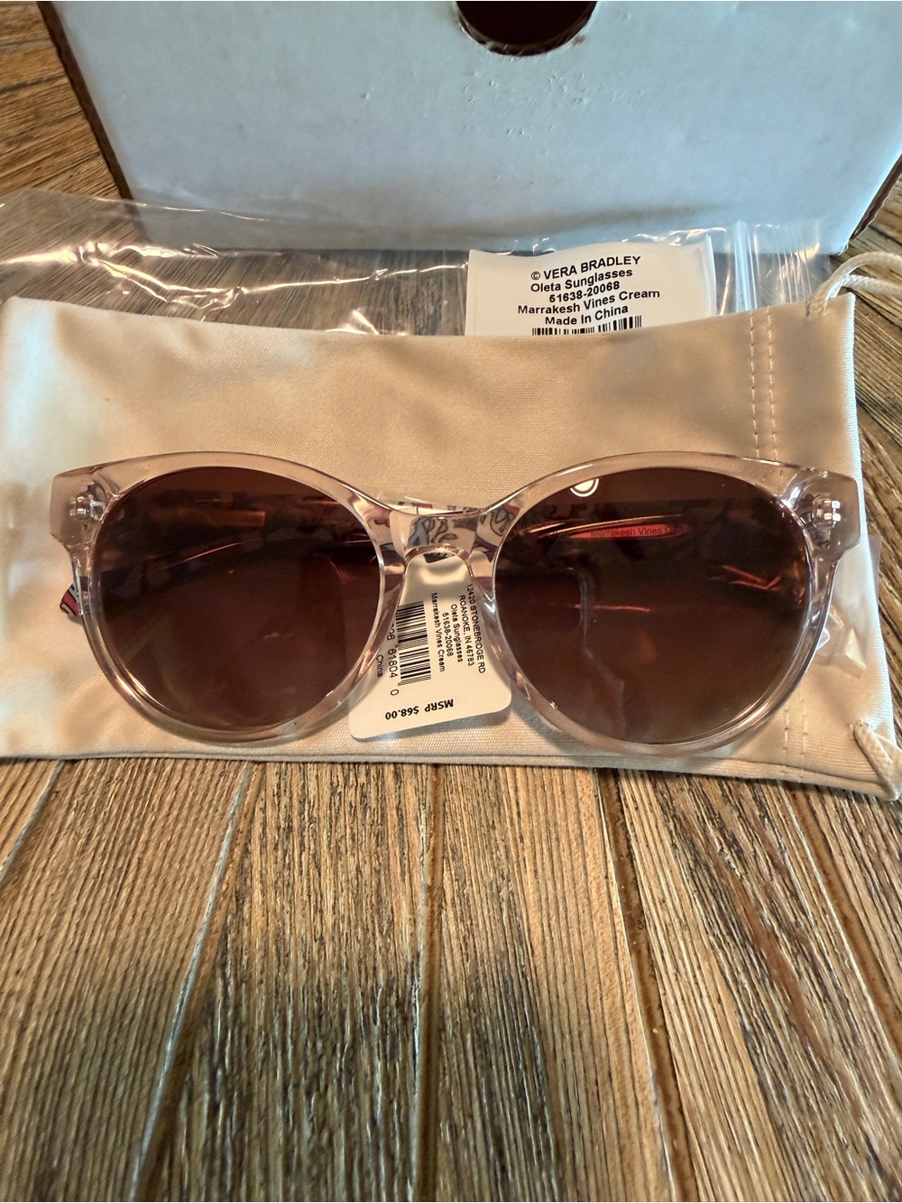 NWT Vera Bradley Sunglasses Marrakesh Vines light clear cream colored Women’s